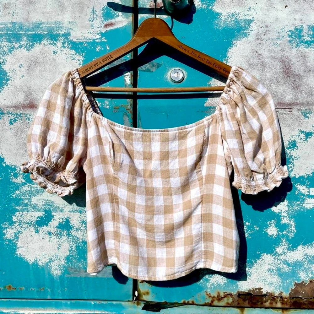 00s Abercrombie & Fitch preppy milkmaid cropped top stretchy smocked